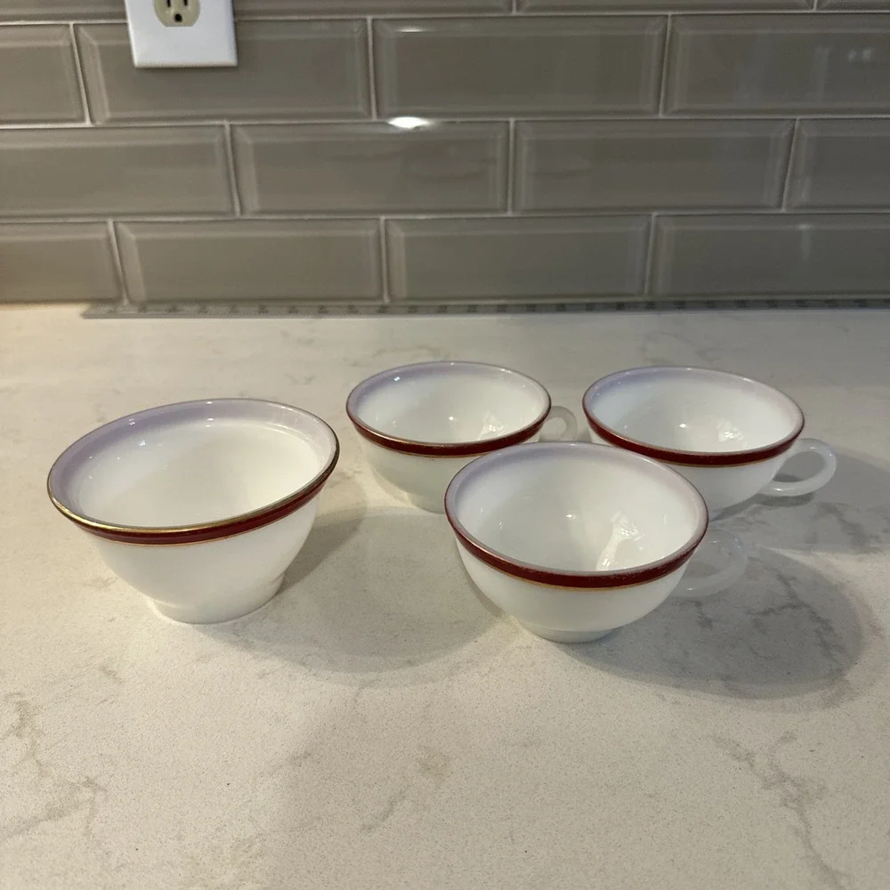 PYREX USA WHITE MILK GLASS BURGUNDY W/ GOLD BAND OPEN SUGAR BOWL & 3 TEA CUPS